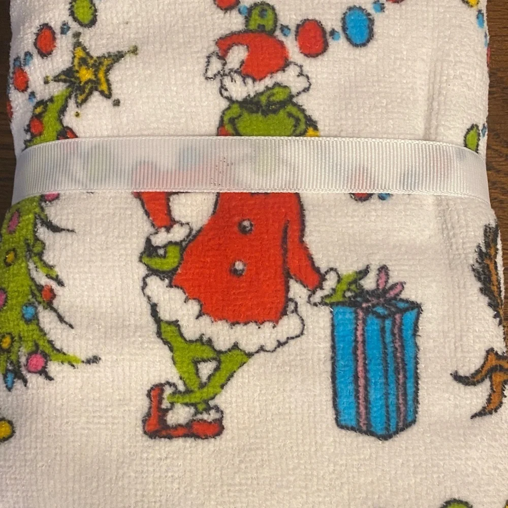 Festive Holiday Hand Towel - White